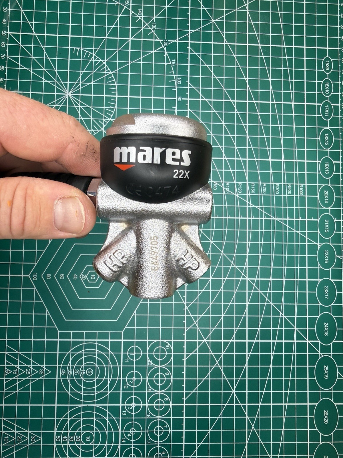 Mares Abyss MR 22x Scuba Diving Regulator w/MiFLex Hose – Yoke