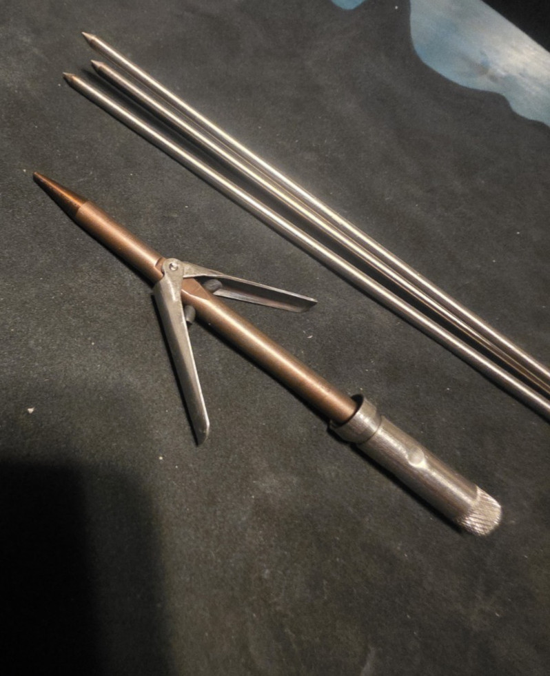 Spearfishing Spear Tip Lot – Cressi 3-Prong Paralyzer & Mechanical Double barb