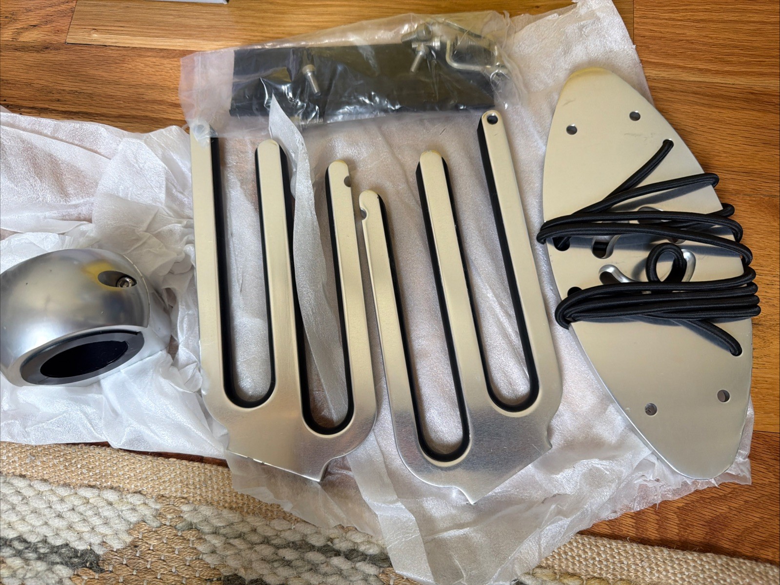 Mojiate Wakeboard Tower Rack Model M8301 New in Box Aluminum