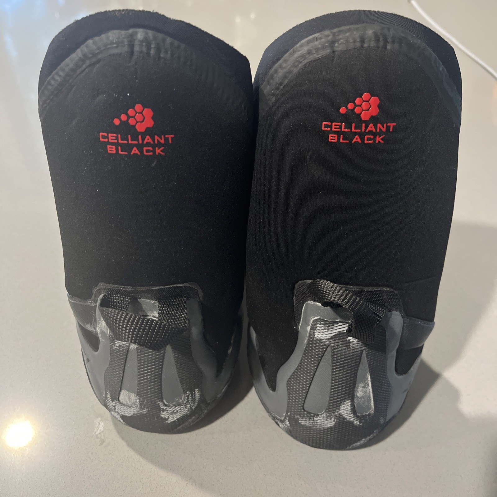 Xcel 5mm Drylock Surf Booties Celliant Black Men’s Size 8 (10 Inches)