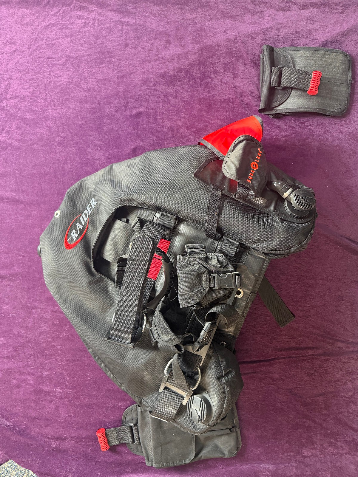 buoyancy compensator