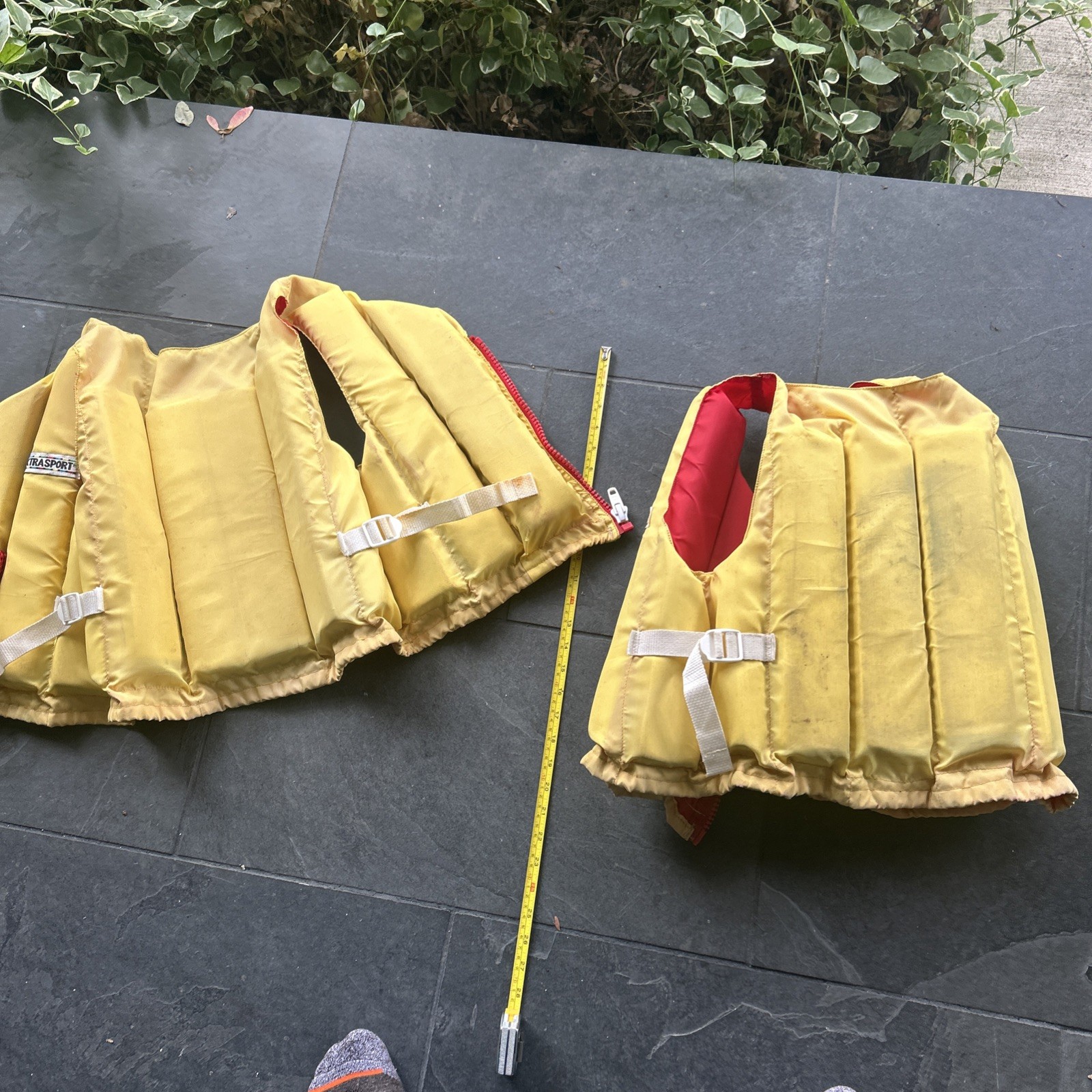 Lot Of 2 Extrasport CHX-1 2 Type III PFD SM Med Kid Flotation Life Jacket Vests