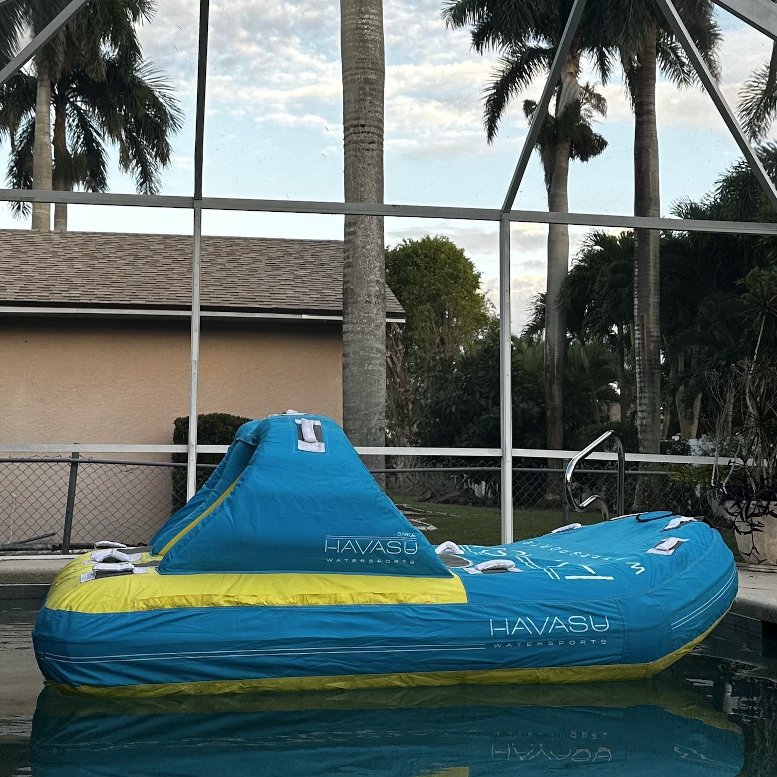 1-4 Person Towable Tube for Boat Jet Ski Inflatable Raft w/ Pump, Rope 510lb Cap