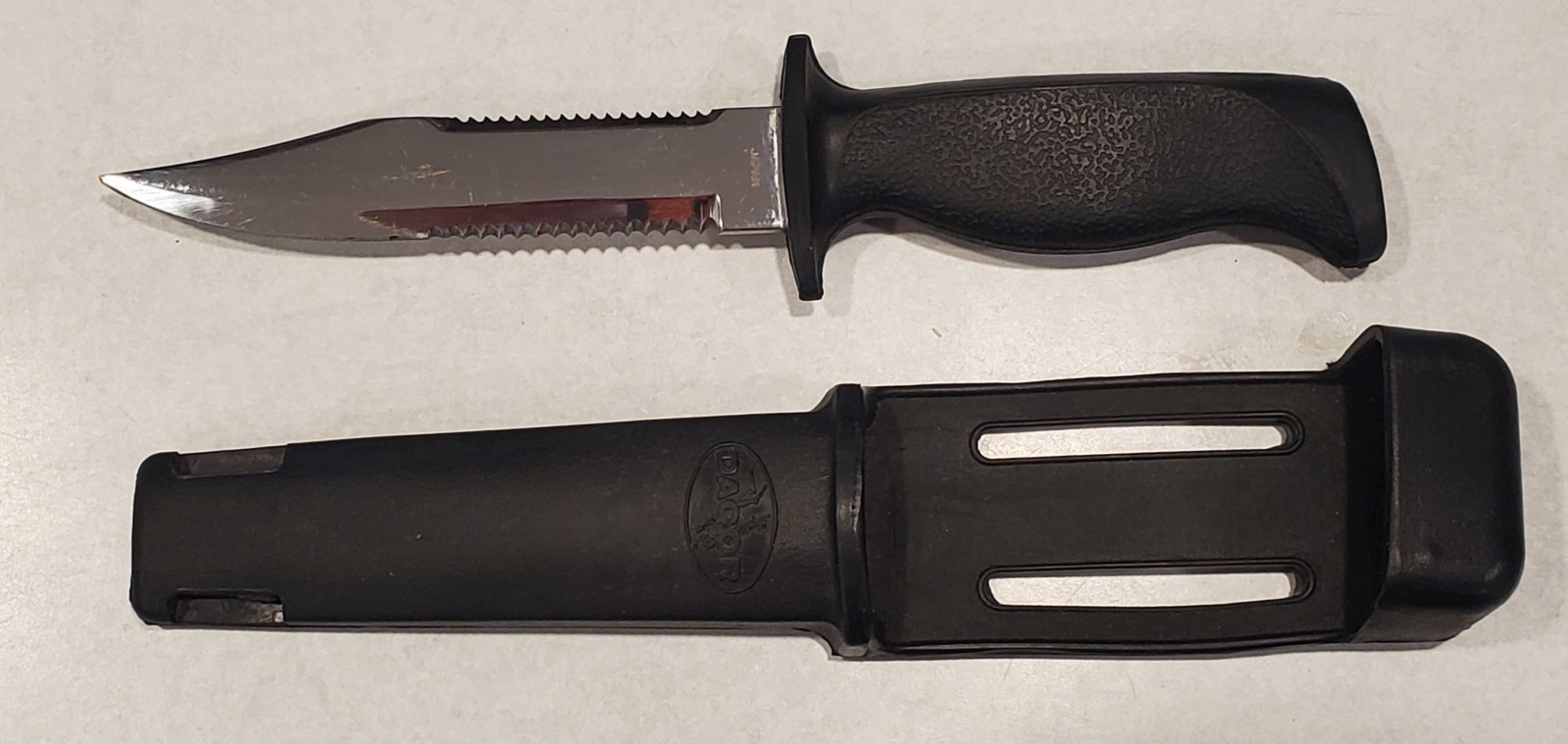 Dacor Stainless Steel Scuba Dive Knife with Rubber Sheath