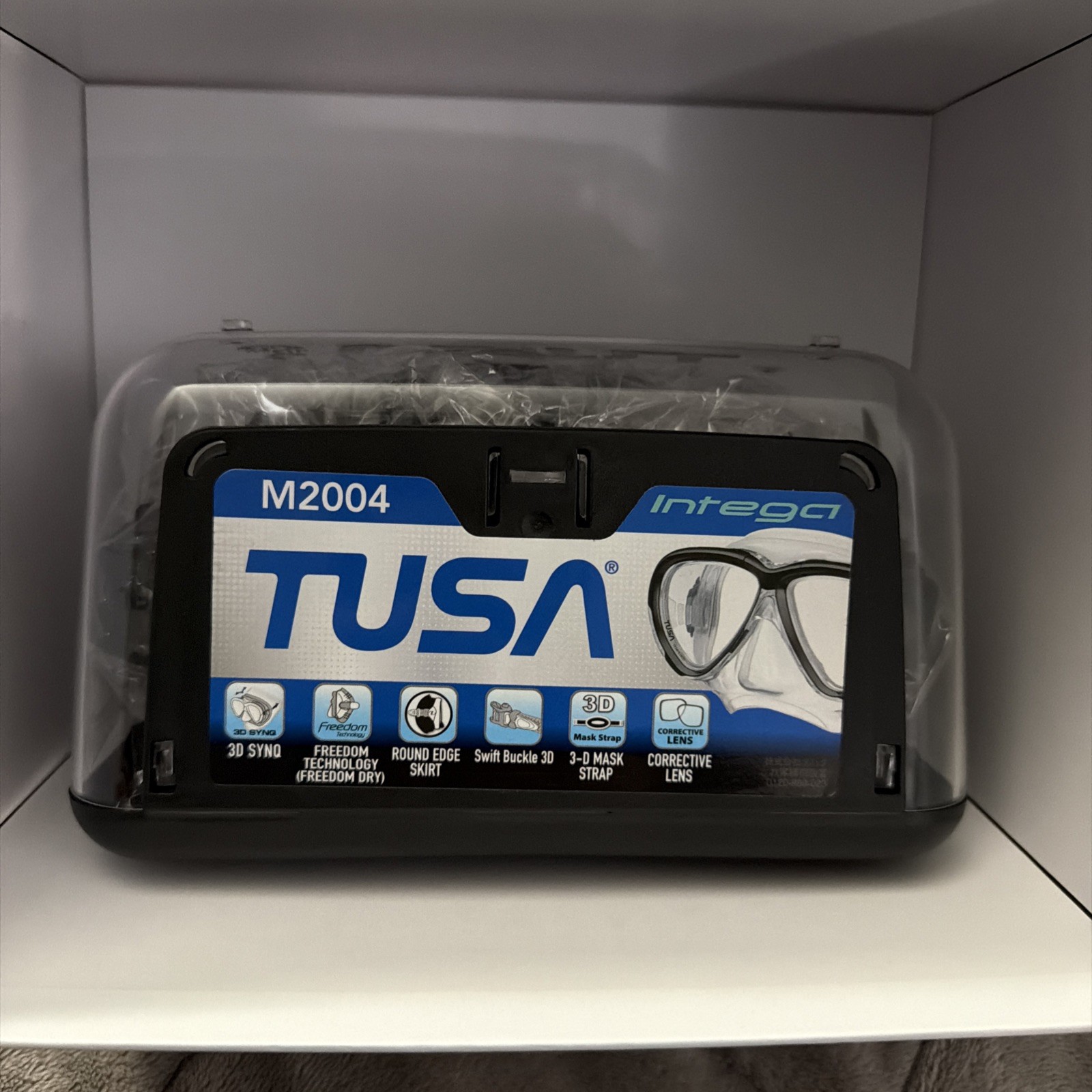 Tusa M-2004 Intega Dive Mask QB-FB Black-Fishtail Blue BRAND NEW Scuba Dive Mask