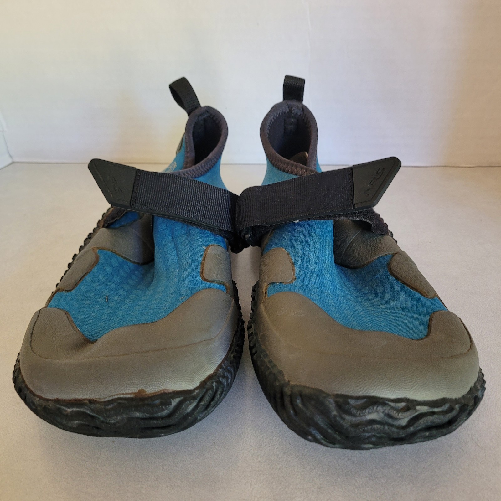 NRS Kicker Womens Water Shoes Size 9 Blue Gray Adjustable Strap Neoprene