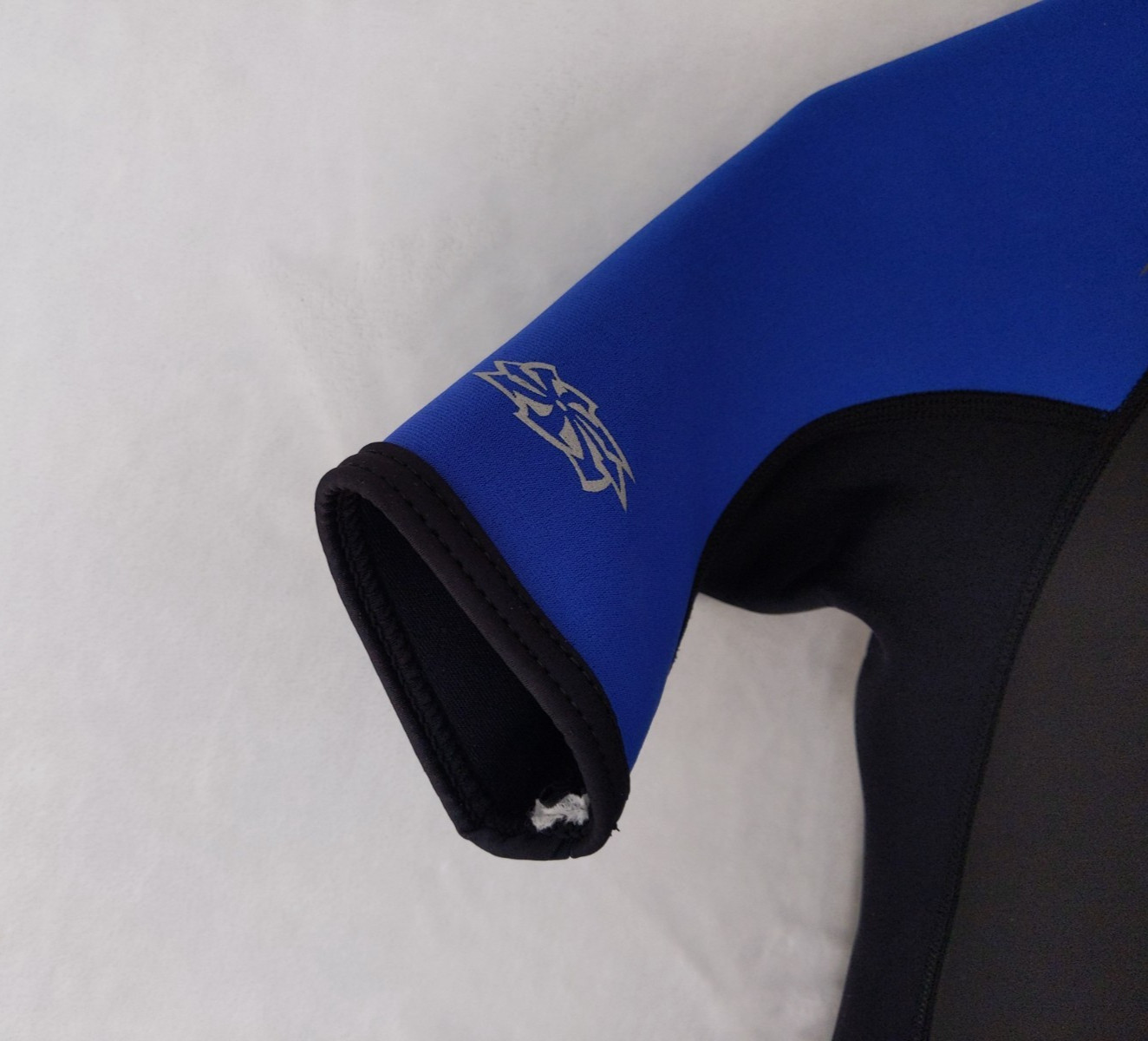 Hyper-Flex Wetsuit 10 Youth Black Blue Shorty Access 2.5mm Kids Surfing Swim
