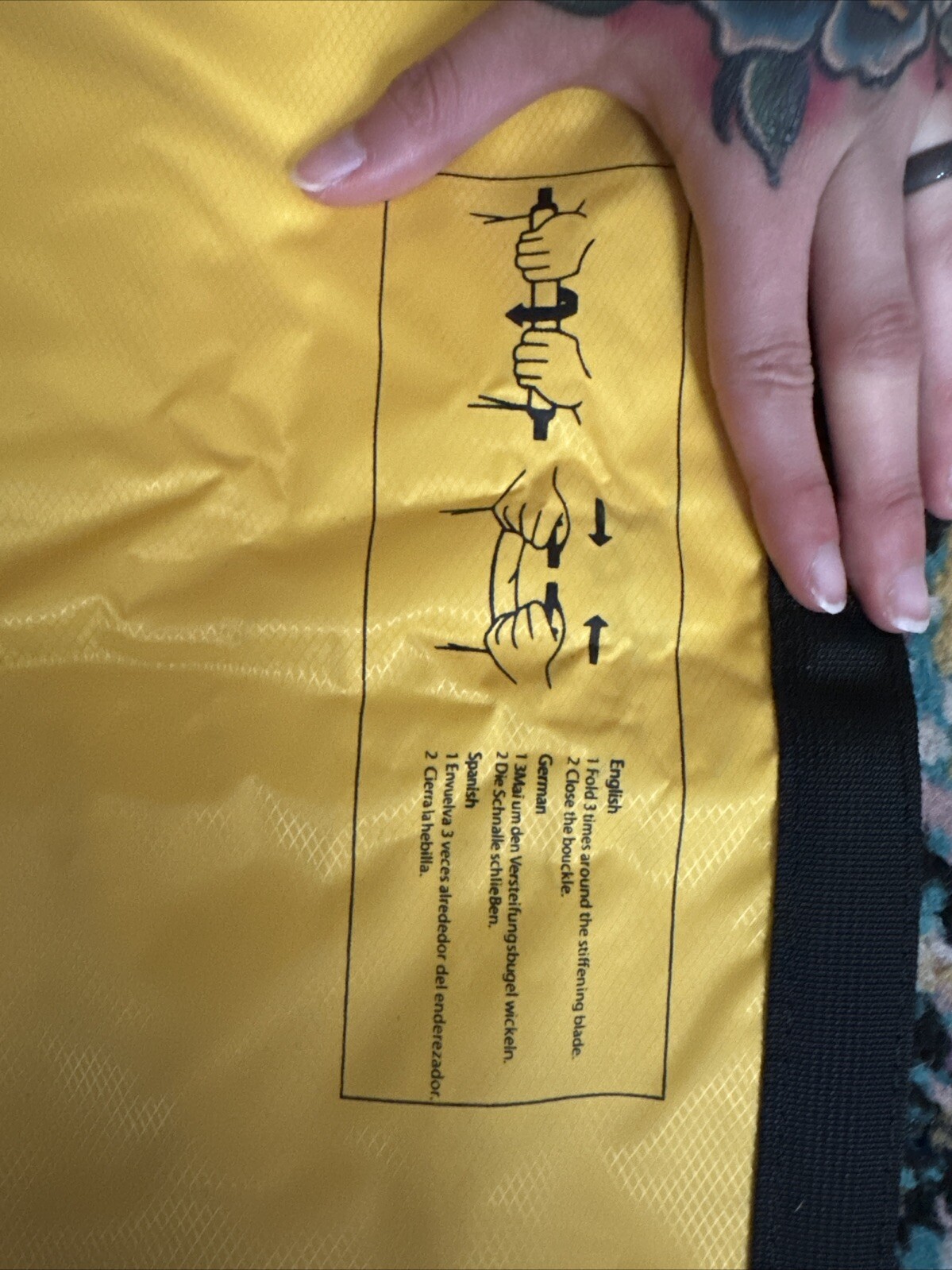 BFULL 10L Waterproof Floatable Dry Bag, Roll Top [Yellow] New open pkg