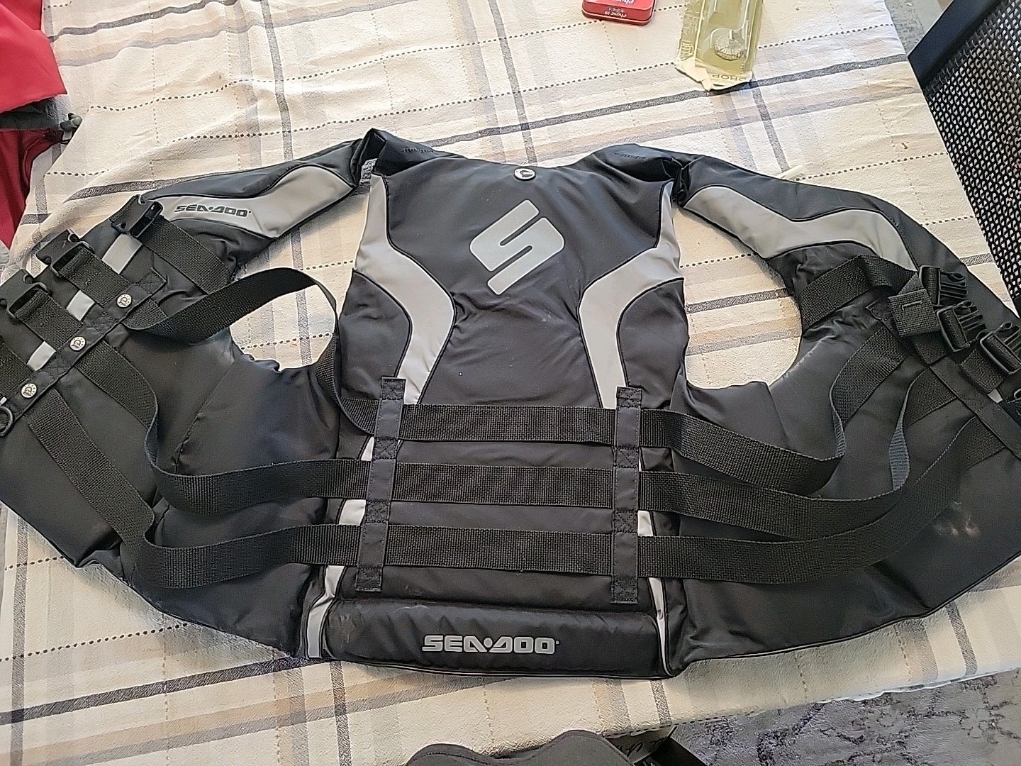 Gray and Black Seadoo Life Jacket Vest Adult XXX Large 1714 Chest Size 53-57