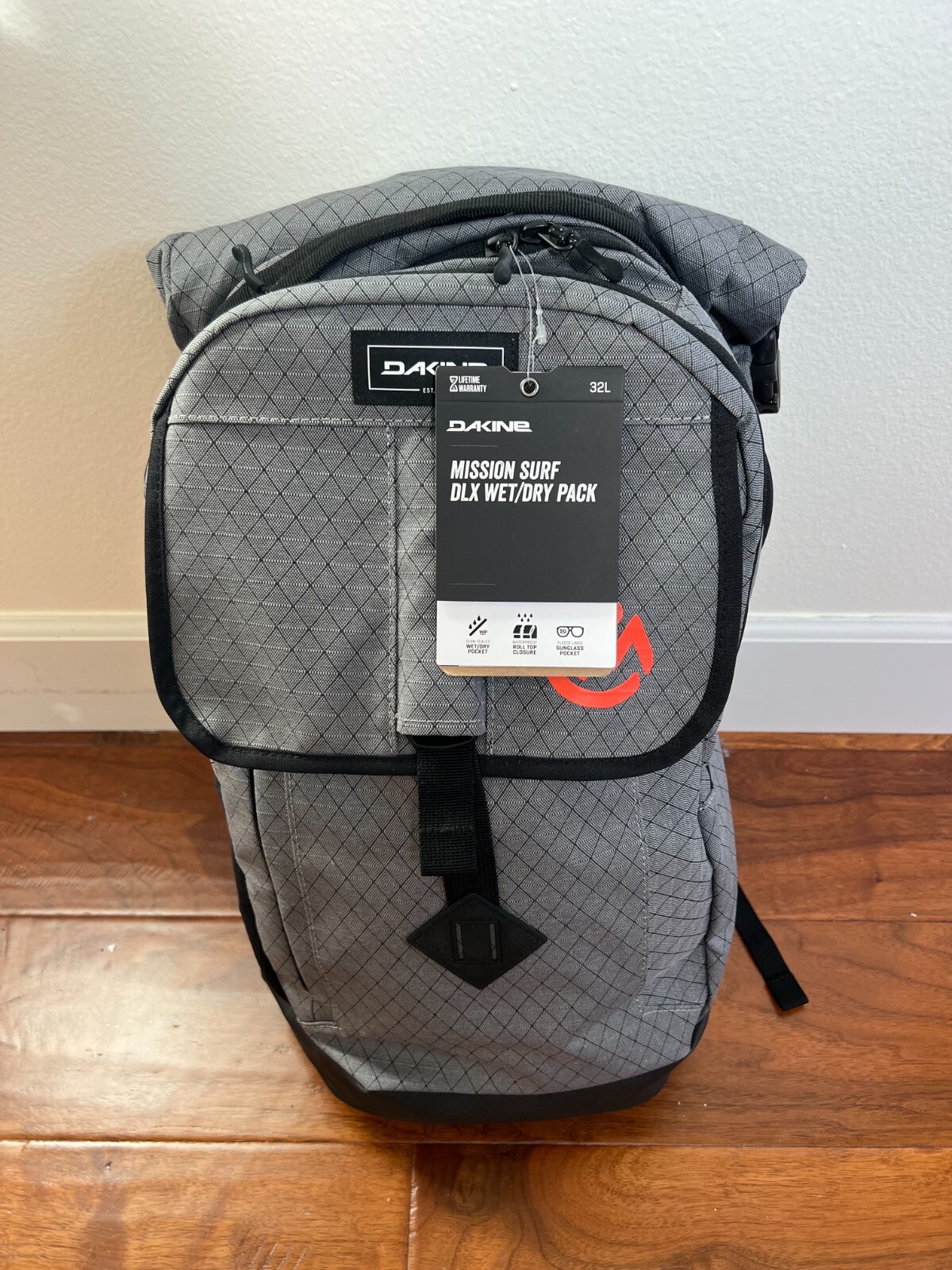 NEW Dakine Mission Surf DLX Wet/Dry Pack – 32L, Griffin Gray – LIMITED EDITION