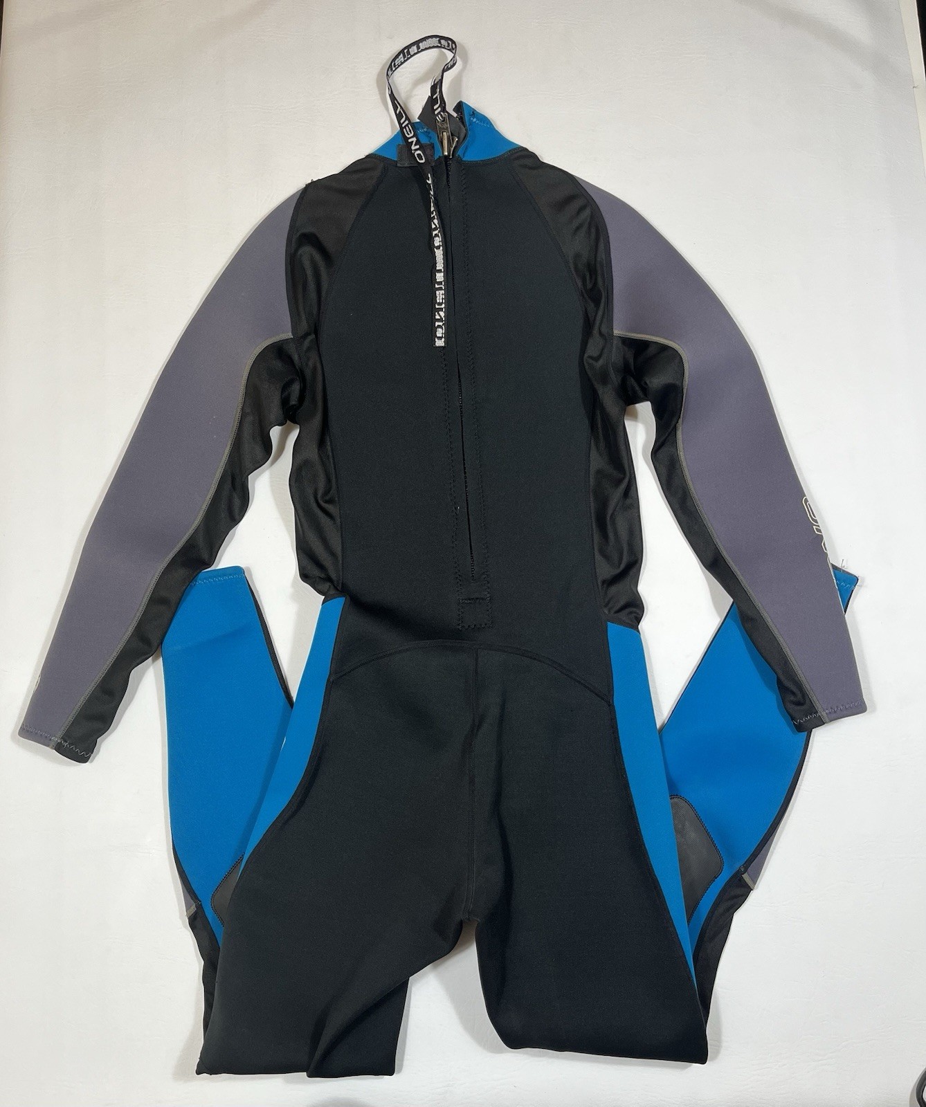 O’Neill Full Wetsuit Mens Medium Black Blue Gray 2mm Neoprene 7051