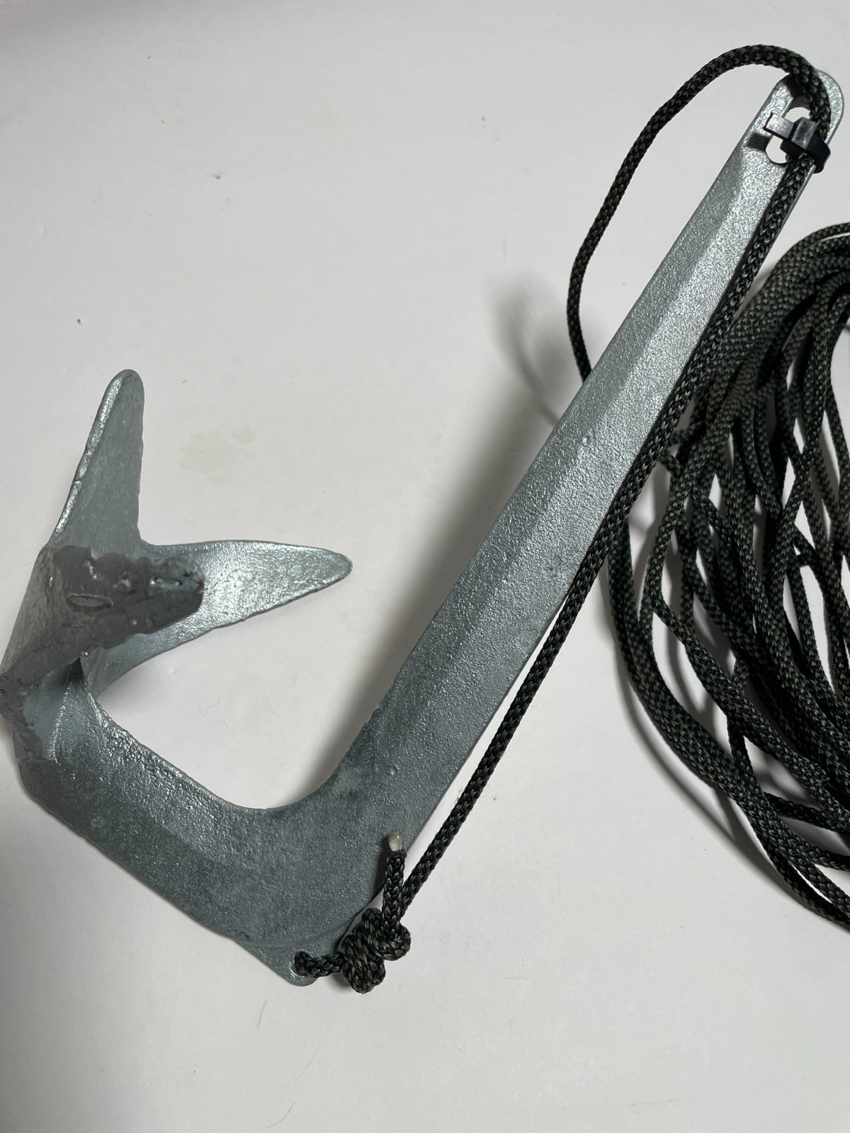 Galvanized Steel Claw Anchor 2.2 lbs. with 50 ft of Rope Zip-tied for Kayak