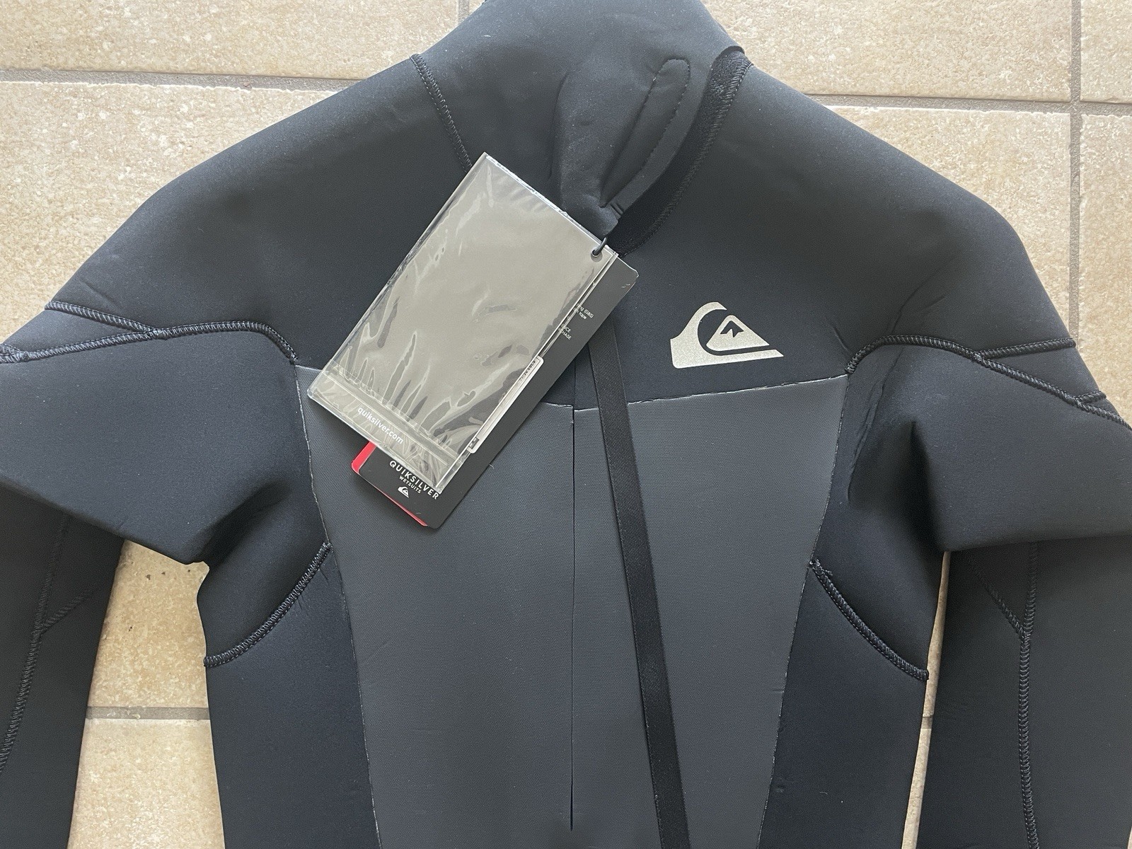 Quiksilver Wetsuit Men’s 5/4/3 Synchro-Back Zip-103088-Black/Silver-Medium–NWT