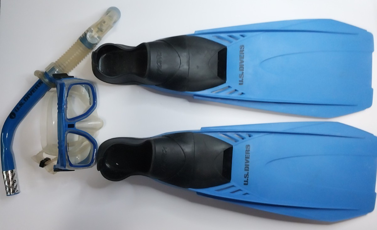 US Divers Pacifica Adult Snorkeling Set Blue Size 8 1/2- 9 1/2 Fins Mask Snorkel