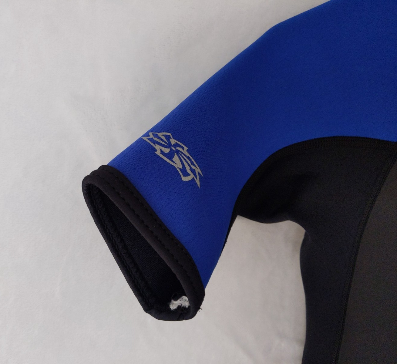 Hyper-Flex Wetsuit 10 Youth Black Blue Shorty Access 2.5mm Kids Surfing Swim
