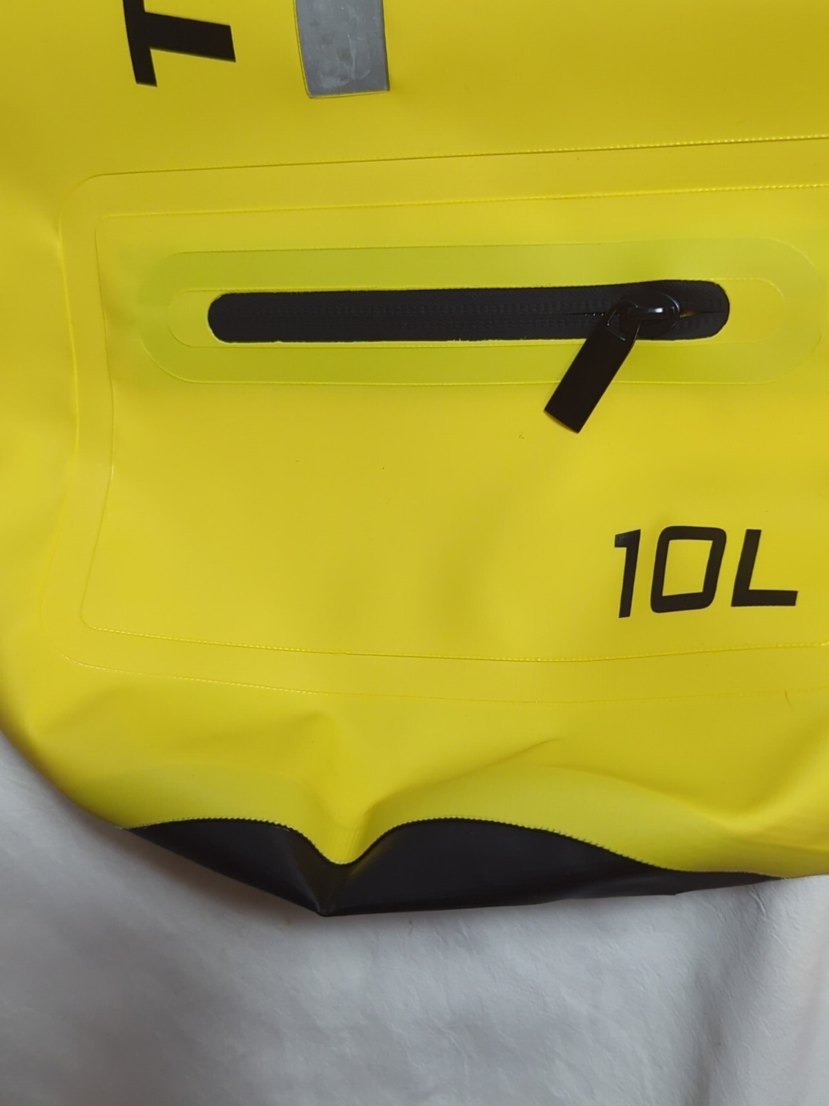 Tongue Waterproof Dry Bag Yellow 10L & Storage Bags New