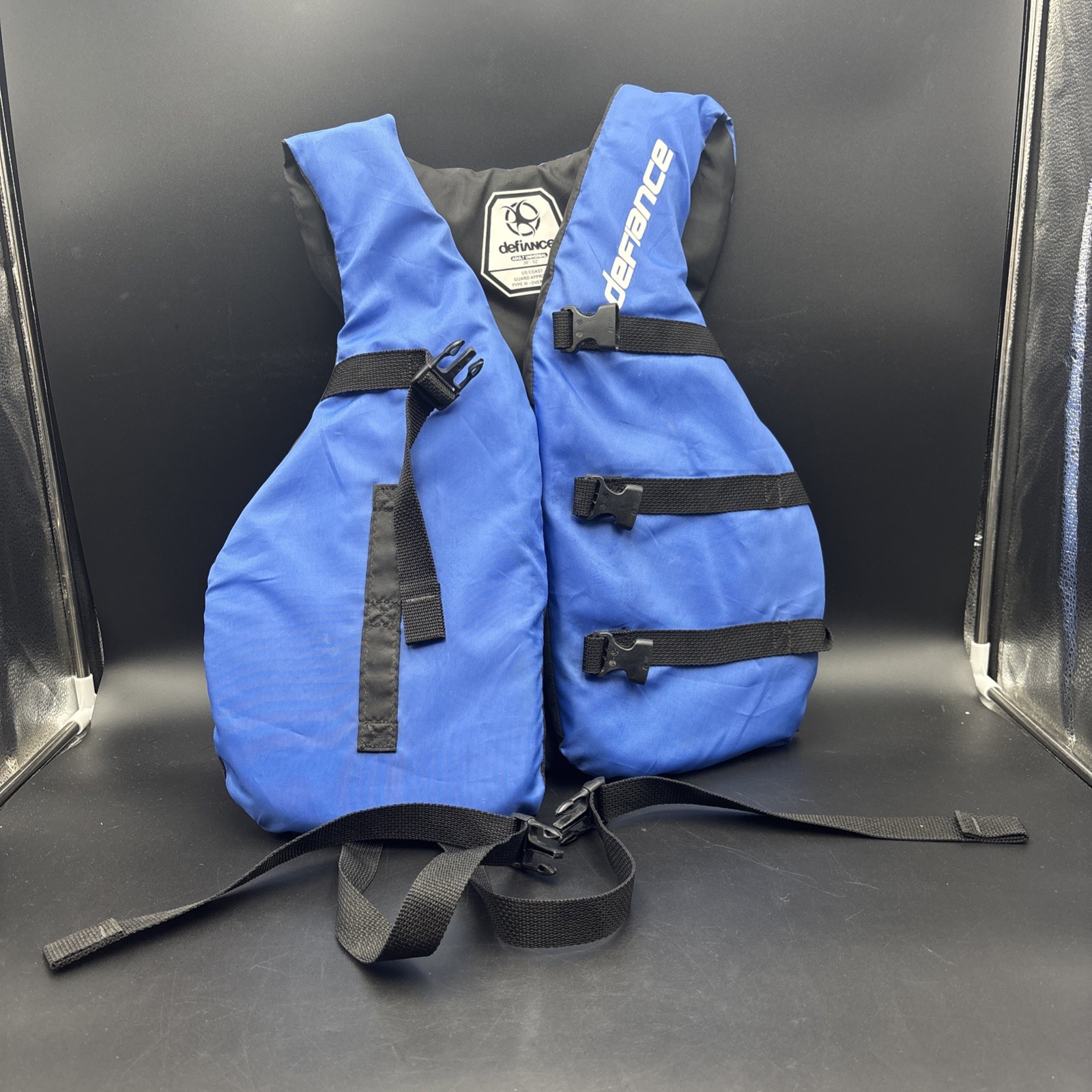 Defiance Life Jacket Adult Universal Type III 30-52″ Chest, Over 90 lbs. Blue