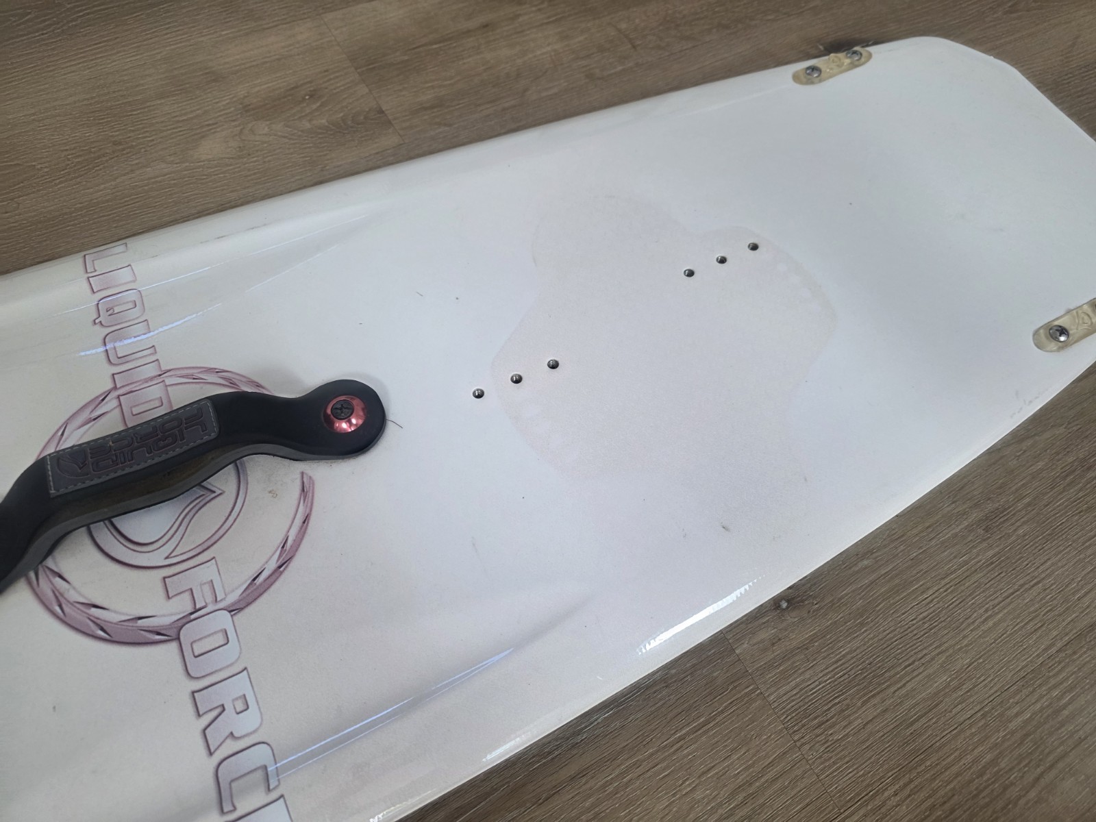 Liquid Force Element 134 Wakeboard Moehau Goold