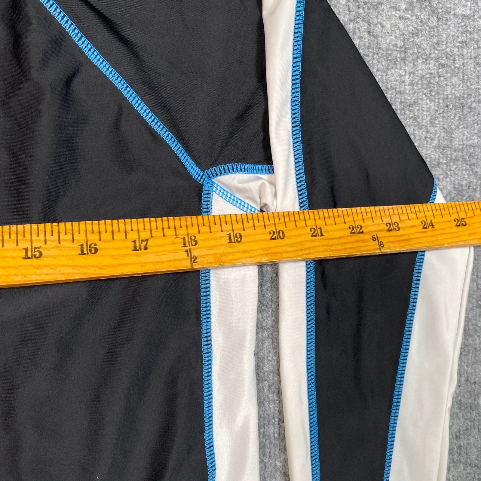 Bodyboard BDB Mens Long Sleeve Rash Guard Black White Blue XL Surf Shirt