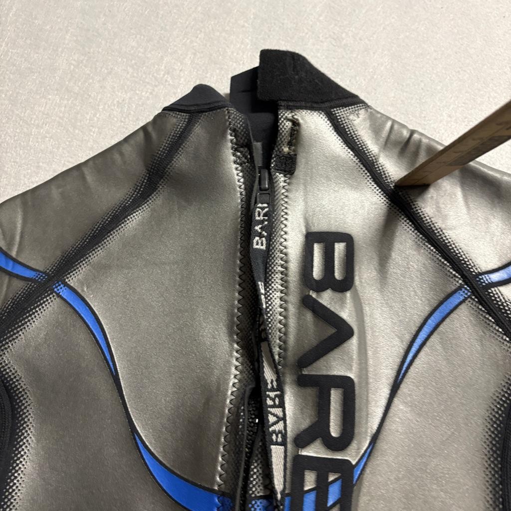 Bare Plazma 2/2mm Shorty Wetsuit Mens Medium Black Silver Blue Springsuit