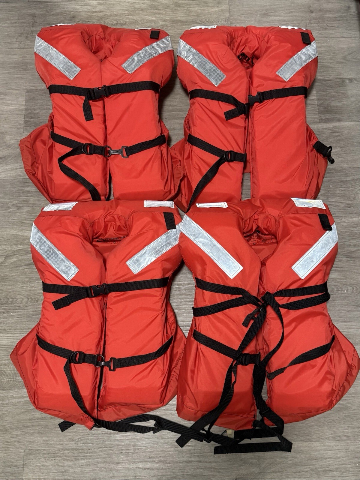 Model RS Adult Off Shore Lifejacket Type 1 PFD Kent Sporting Goods 4 Excellent