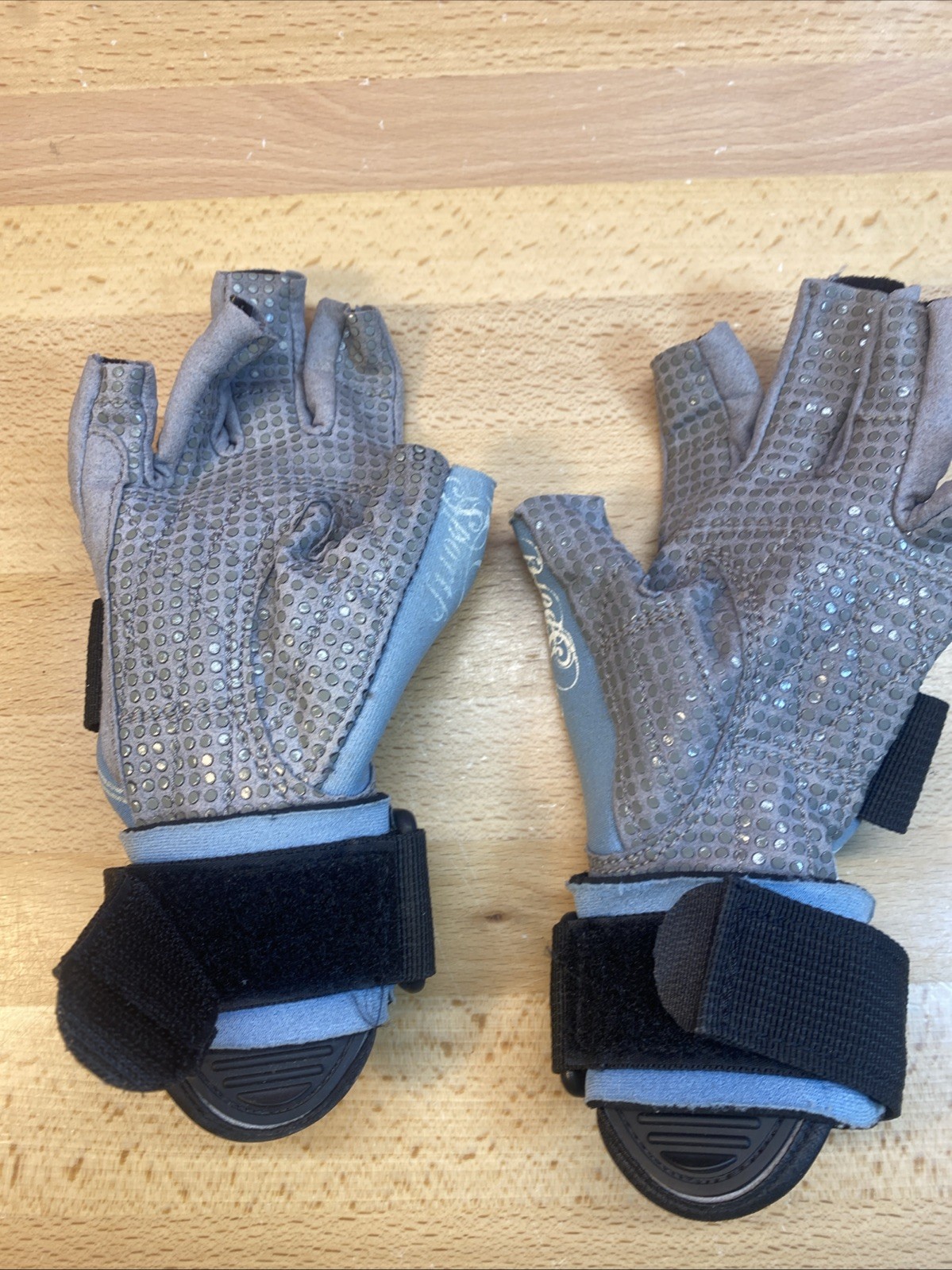 VTG HO Sports Water Ski Gloves Womens Med 3/4 Wrist Support Ultimate Grips