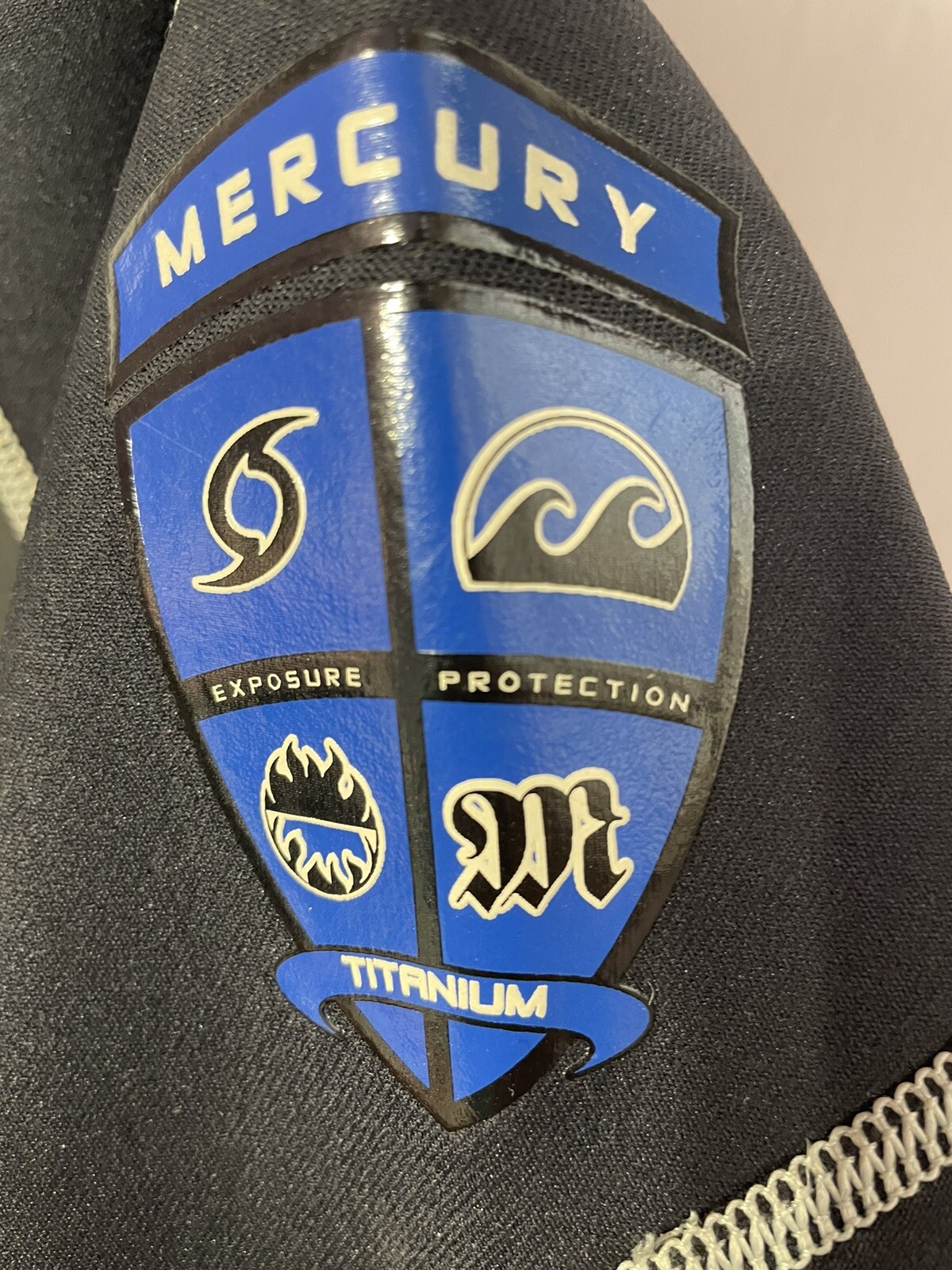 MERCURY TITANIUM wetsuit womens M FULL BODY neoprene long sleeve surfing outfit