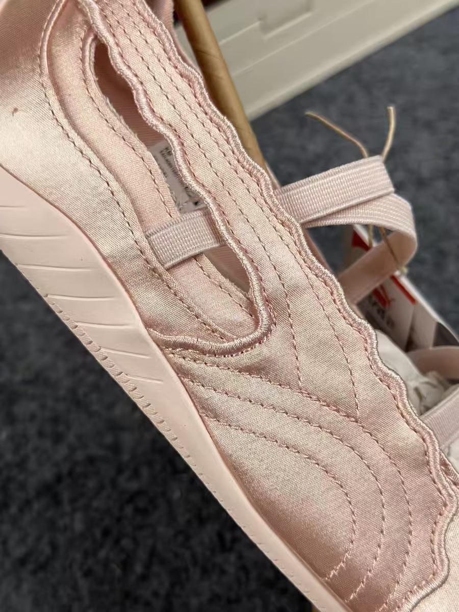 2026 Womens Speed Flat Pink Ballet Venus Mary Jane Pink Satin Ballet Flats