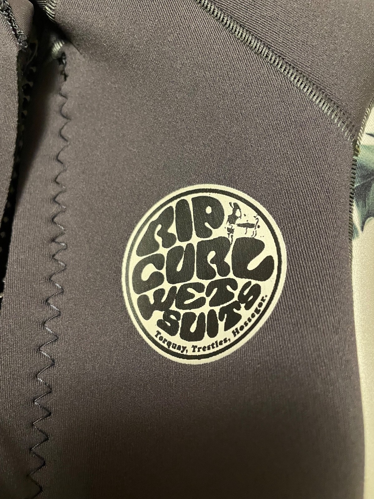Rip Curl Dawn Patrol 2mm Womens wetsuit jacket Dark Grey Floral Surf Summer $75