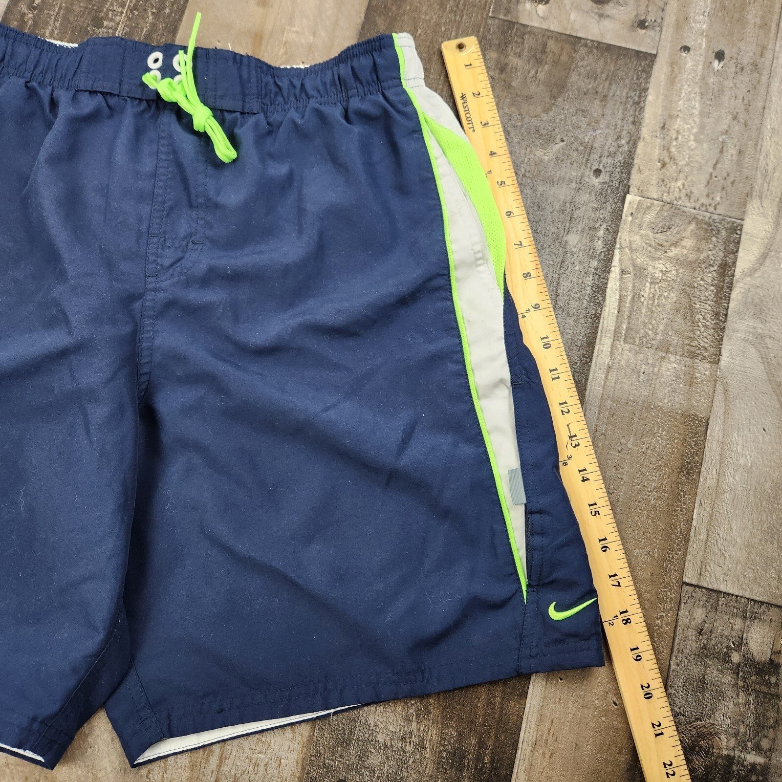 Nike Mesh Lined Swim Shorts Mens size L Large Navy Blue Drawstring