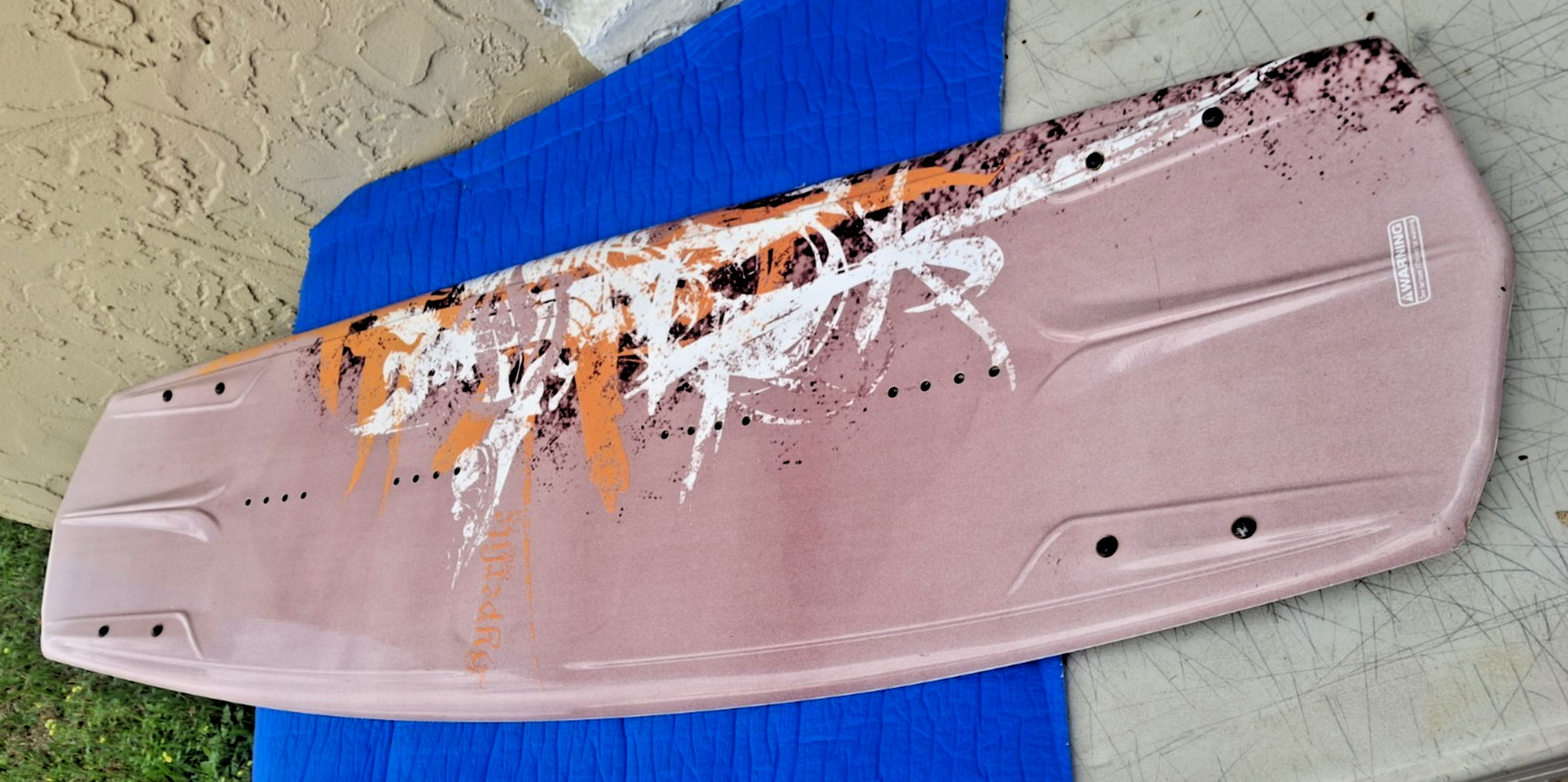 Hyperlite Wake MFg 134 Wake Surf board
