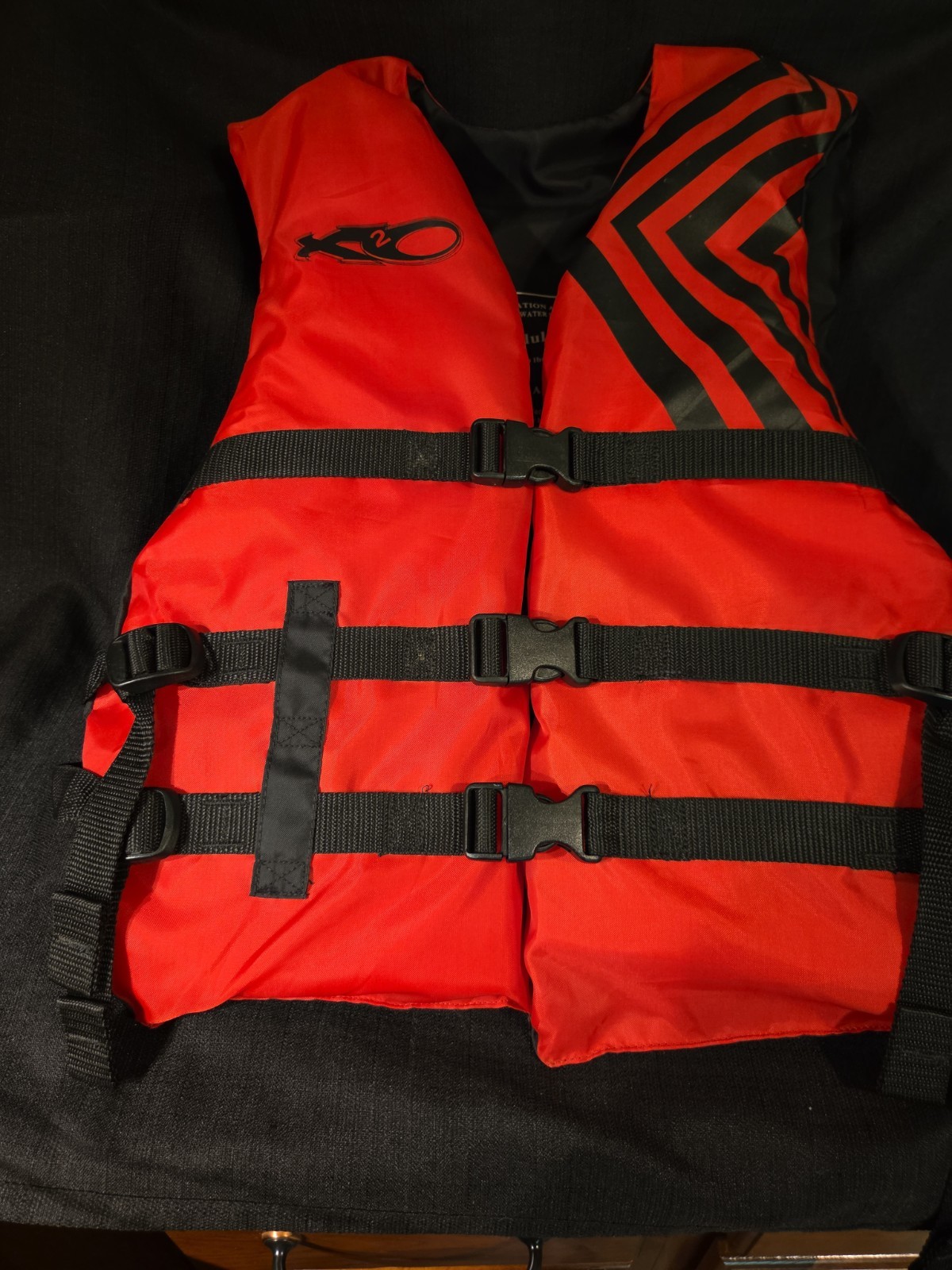 RED X20 LIFE JACKET ADULT SIZE OVER 90#