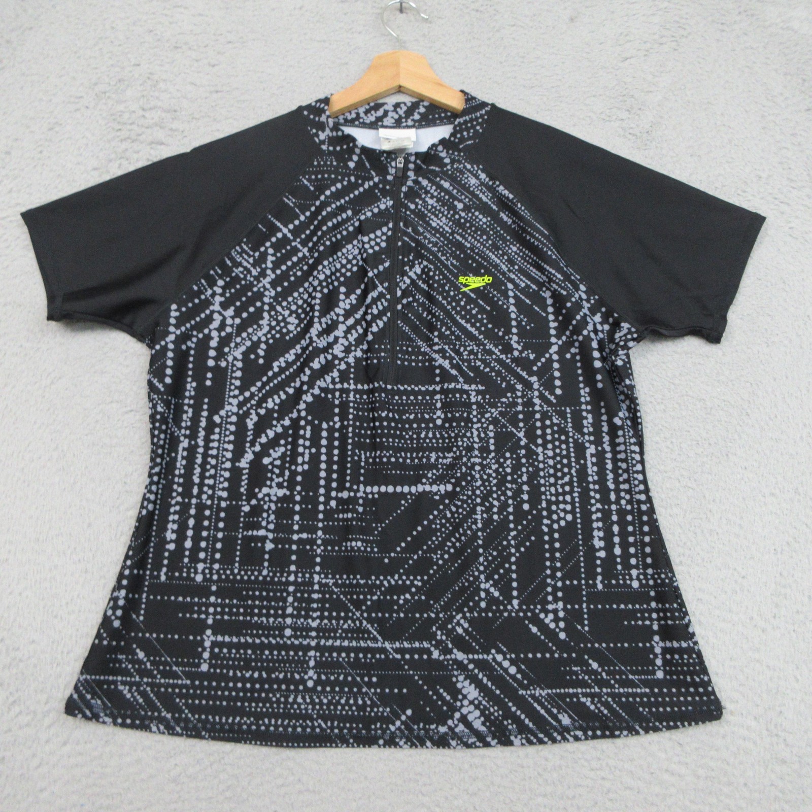 Speedo Zumba Black Graphic Shirt XL Nylon Elastane Mens Swim Rash Guard Top
