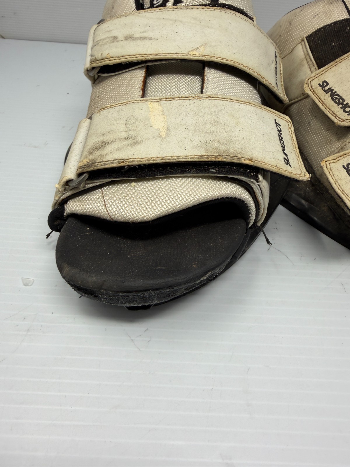 Slingshot Joint Wakeboarding, Kiteboarding, BindingsL/XL Rough Condition READ*