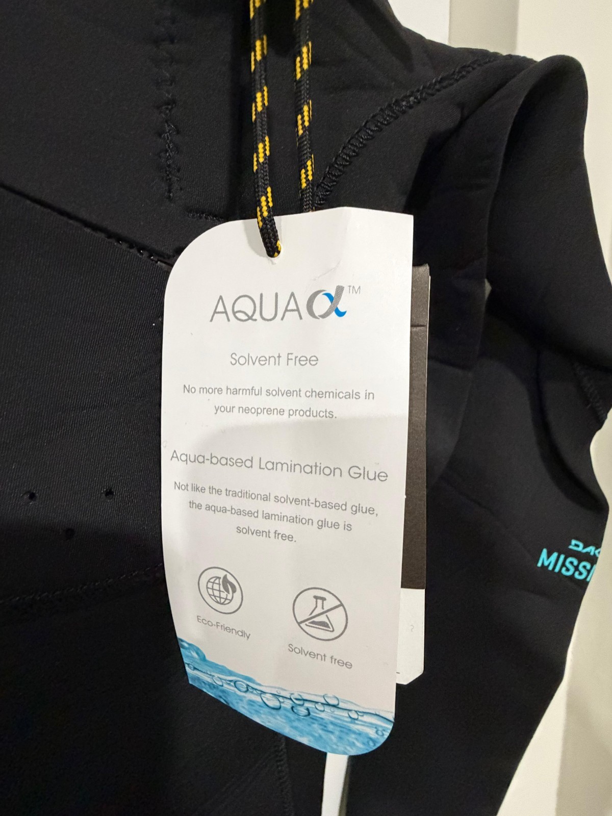 Wetsuit 3/2 mm Black ST size 5’9-5’11 NWT Zip Free