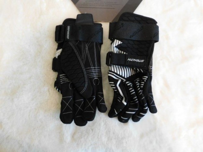 STEALTH Bomber Slalom Waterski Gloves Black & Silver size XXXS XXX-SMALL