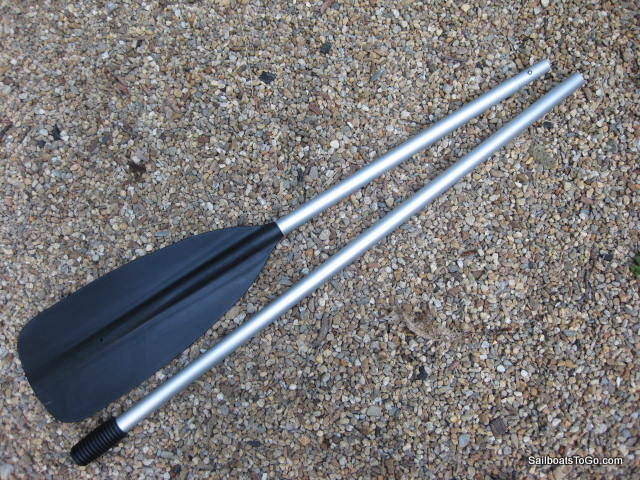 7′ Oars (pair) w/ Aluminum 2-part Shaft with Oarlocks. Strong, Compact, Light.
