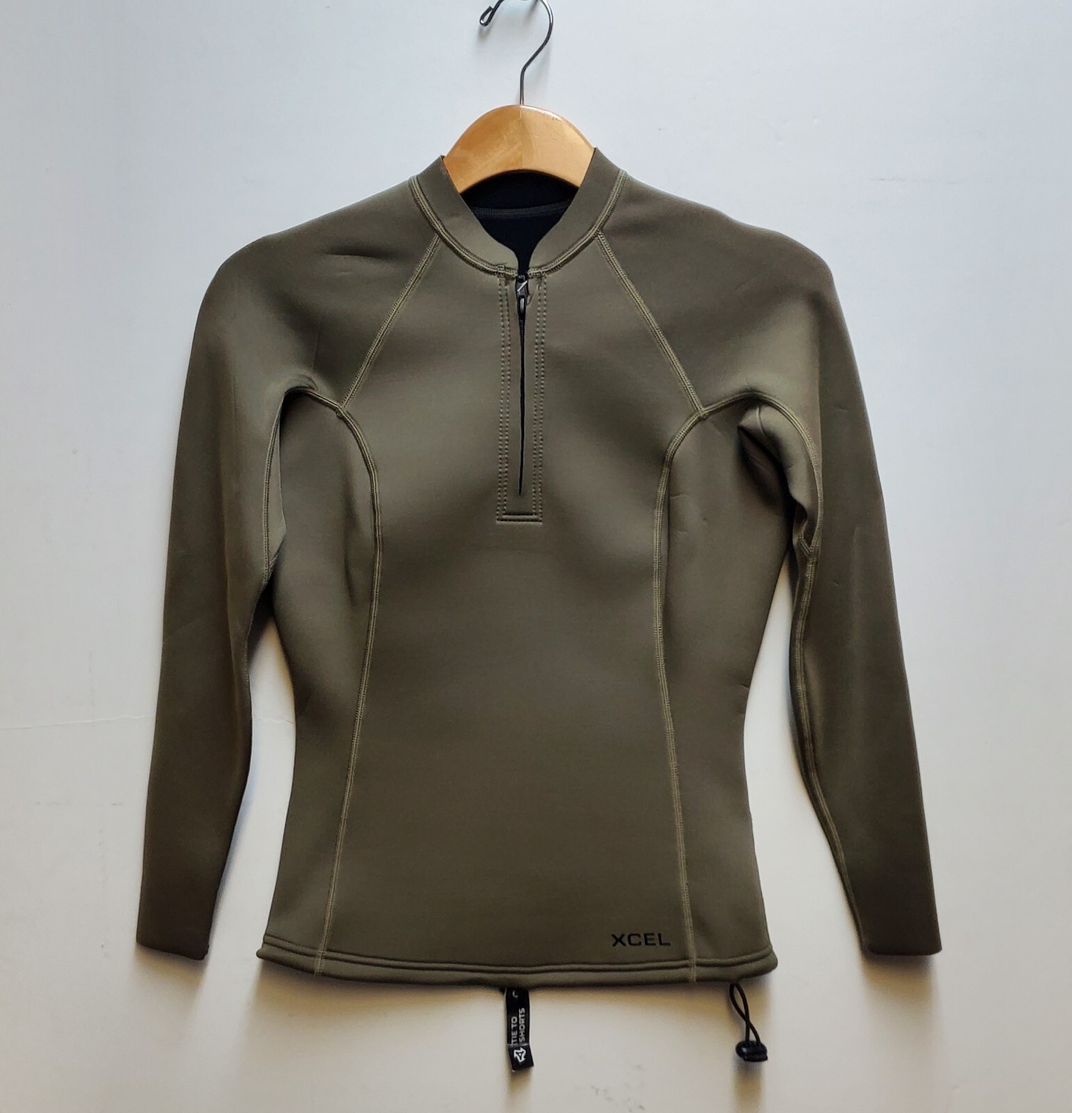 XCEL 2.0/1.0 Women’s Wetsuit Top – Size 8 – Olive – NWT