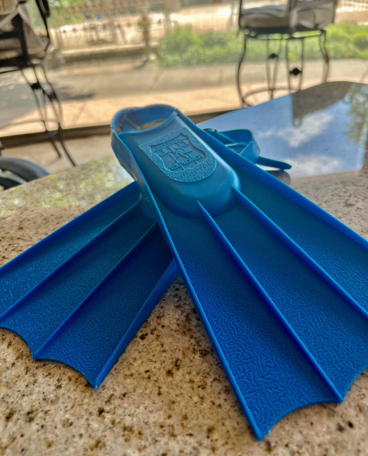 Vintage 1980s Aqua Explorer Swim Flippers E-5000 Blue Chrome Kids Size 2-3-4 NOS