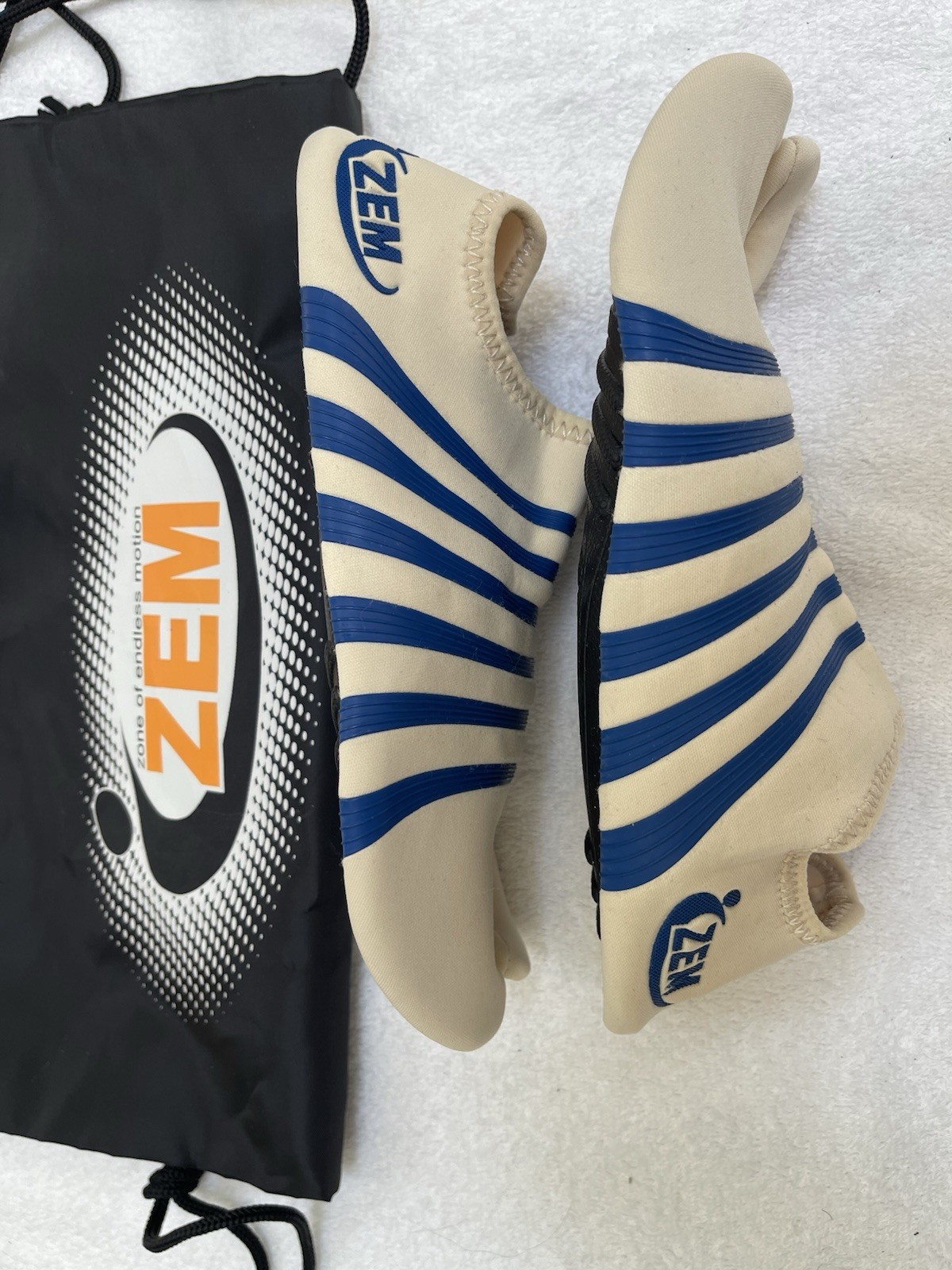 ZEM NINJA LOW WATER SHOES 4 Way Stretch Lycra Size XS Mens 5.5-6.5 Womens 7-8