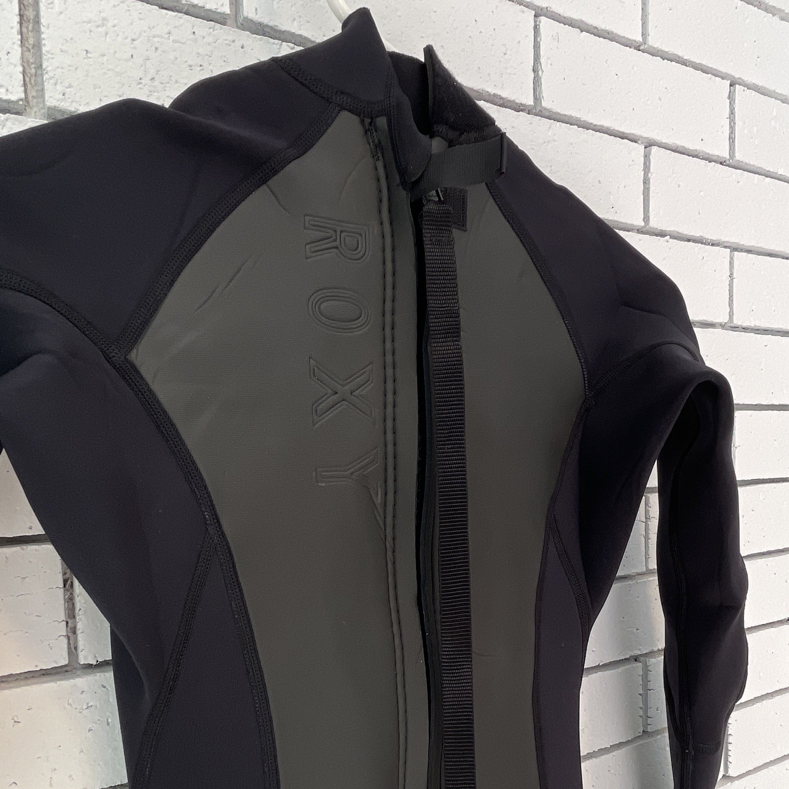 ROXY Women’s Full Wetsuit Black/Gray Size 4 Back Zip Long Sleeve
