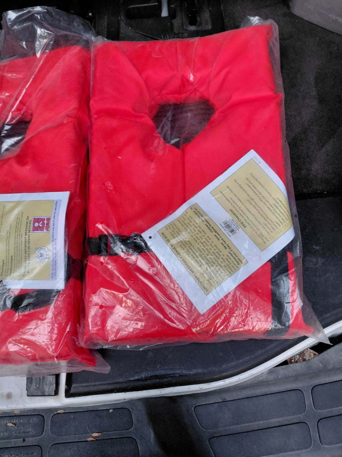 3 New Thinksafe Type 2 PFD