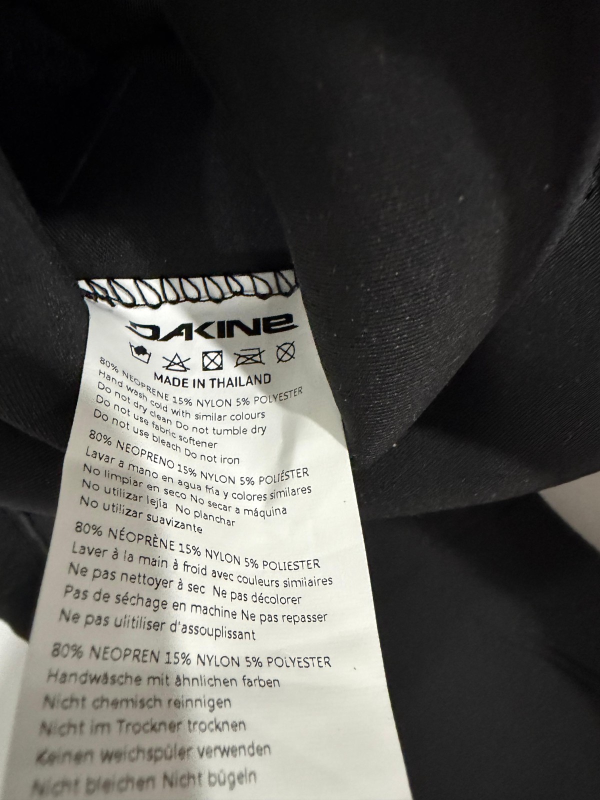 Wetsuit 3/2 mm Black ST size 5’9-5’11 NWT Zip Free