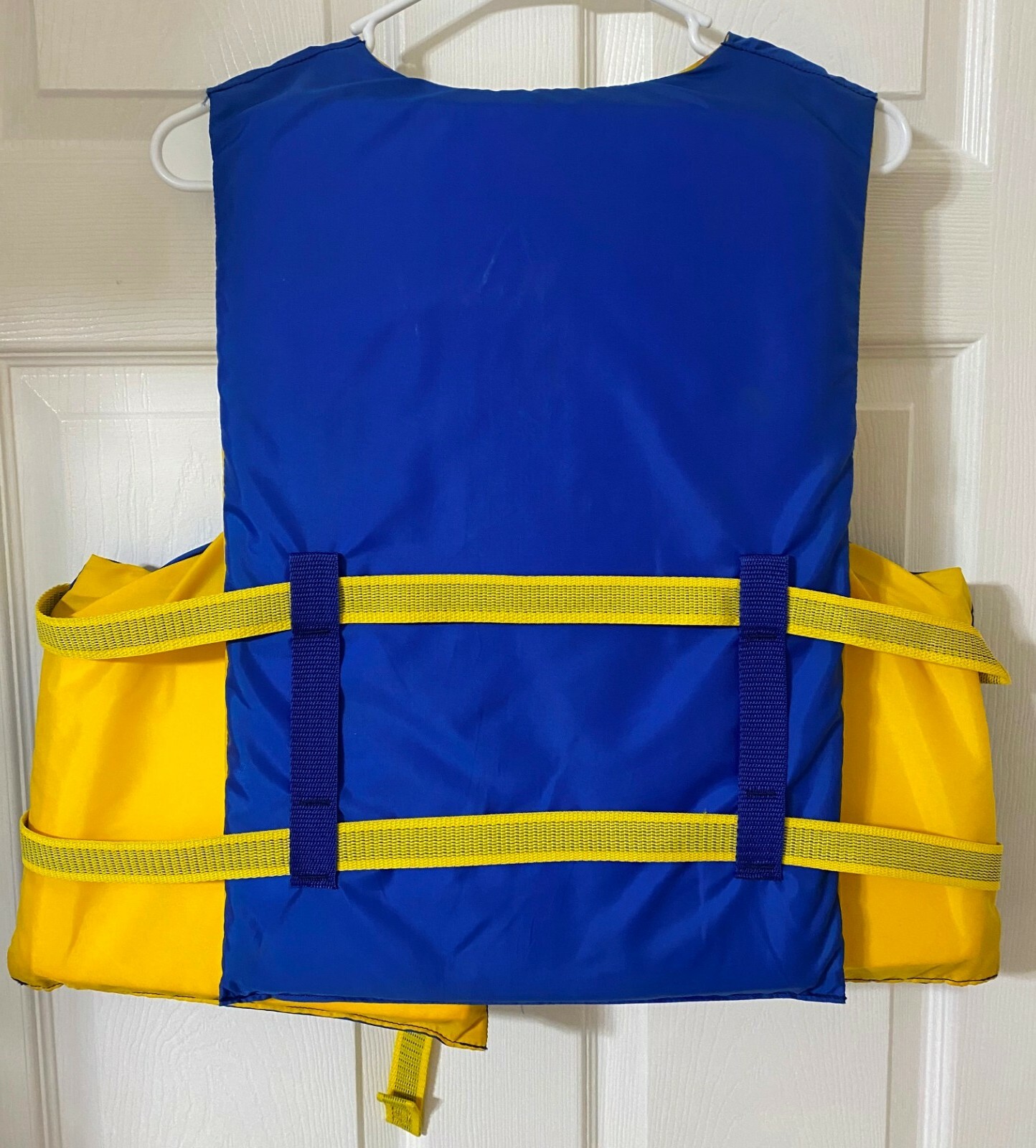 STEARNS COAST GUARD APV. ADULT  LIFE JACKET CHEST size 30-52in OVER 90 LBS