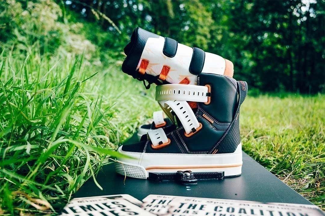 Slingshot Space Mob Wakeboard Boots – 2025