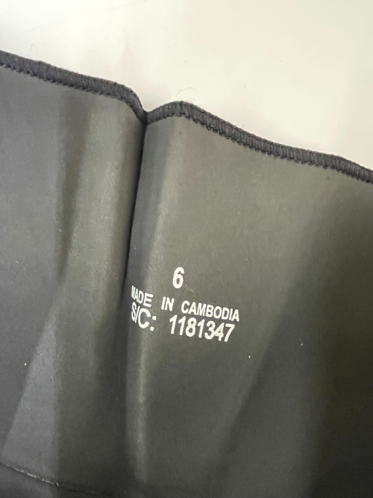 r76- Mares Diving/Fishing/Spearfishing Wetsuit Pants Bottoms Size 6 Mens