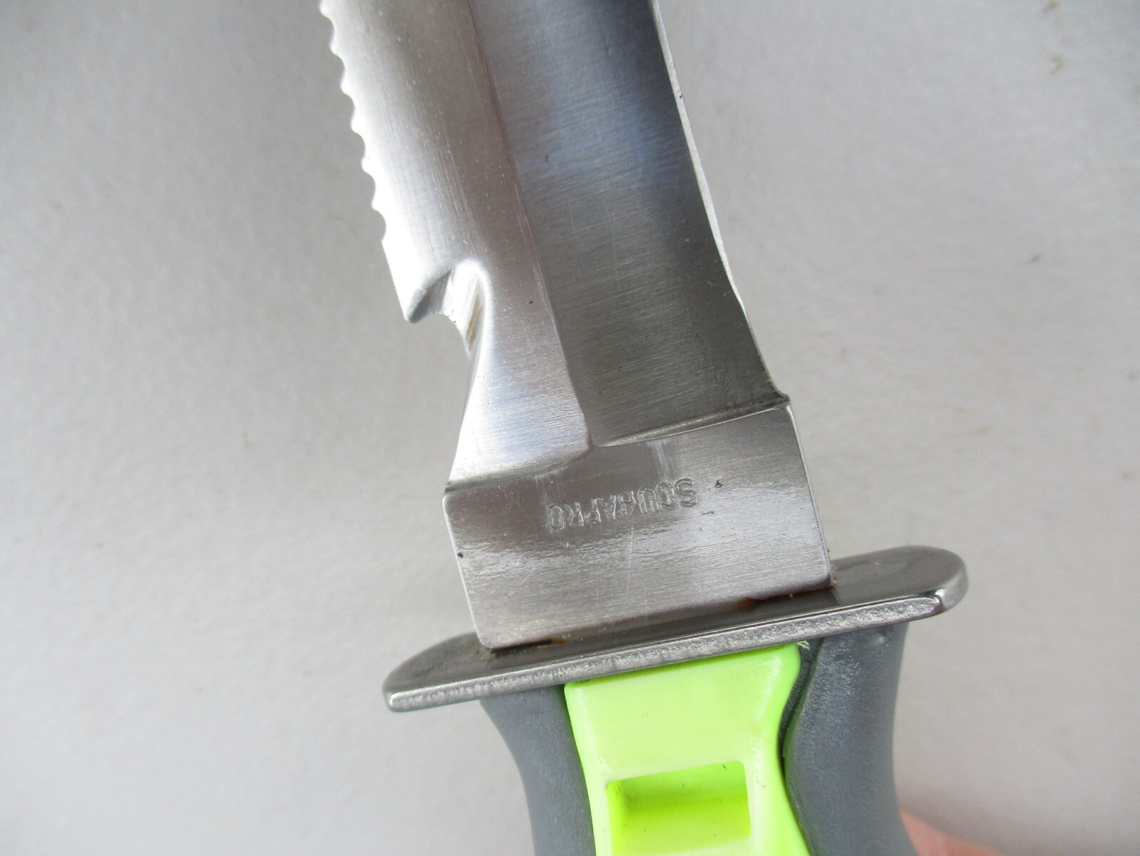 ScubaPro Stainless Diving Knife w/Serrated Edge & Line Cutter Gray & Green Italy