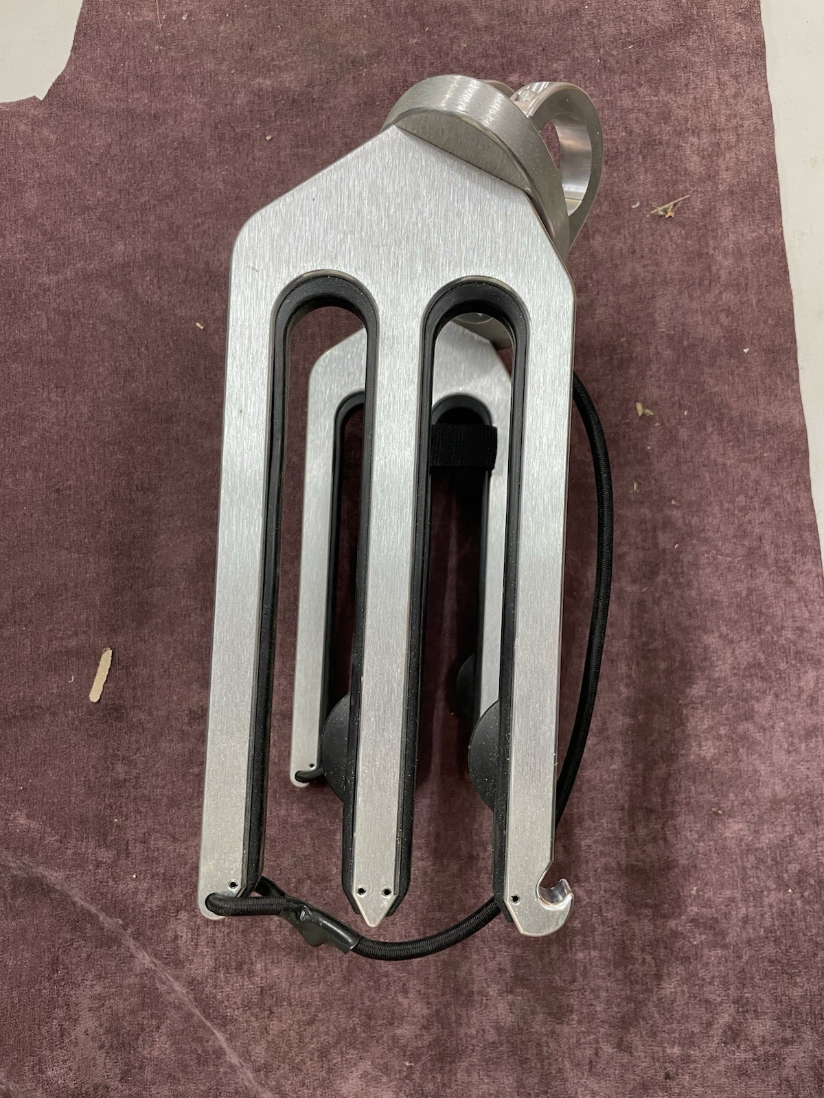 Wakeboard Rack 360° Anodized Sea Ray fits 2-3/8″ tube