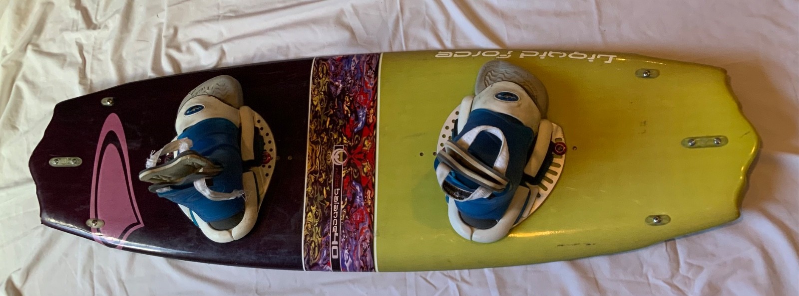 Liquid Force Balance 40 Wakeboard w/ XL Bindings