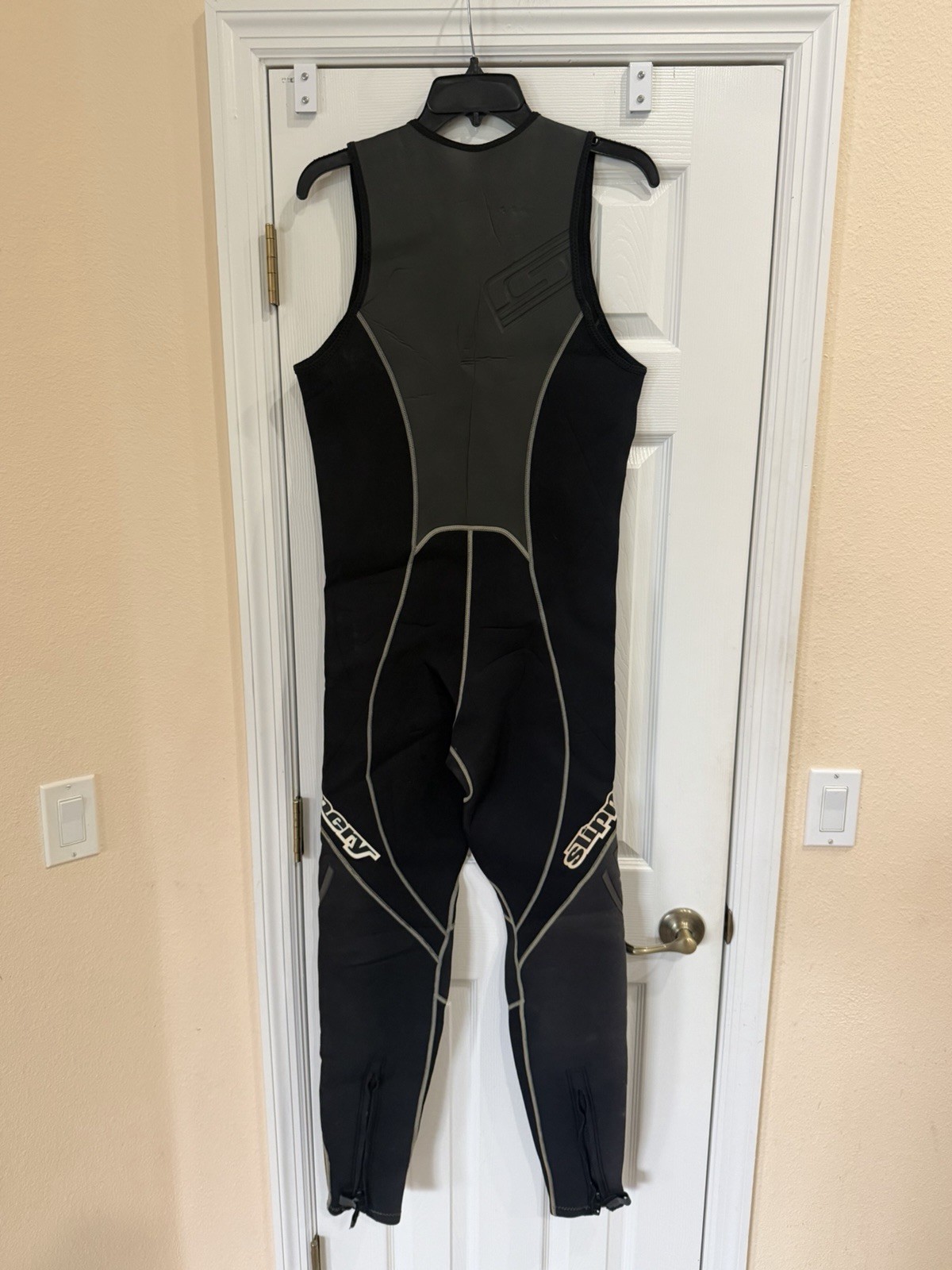 Slippery Wetsuit John Mens Large Black Gray Neoprene Sleeveless Surf Ski PWC